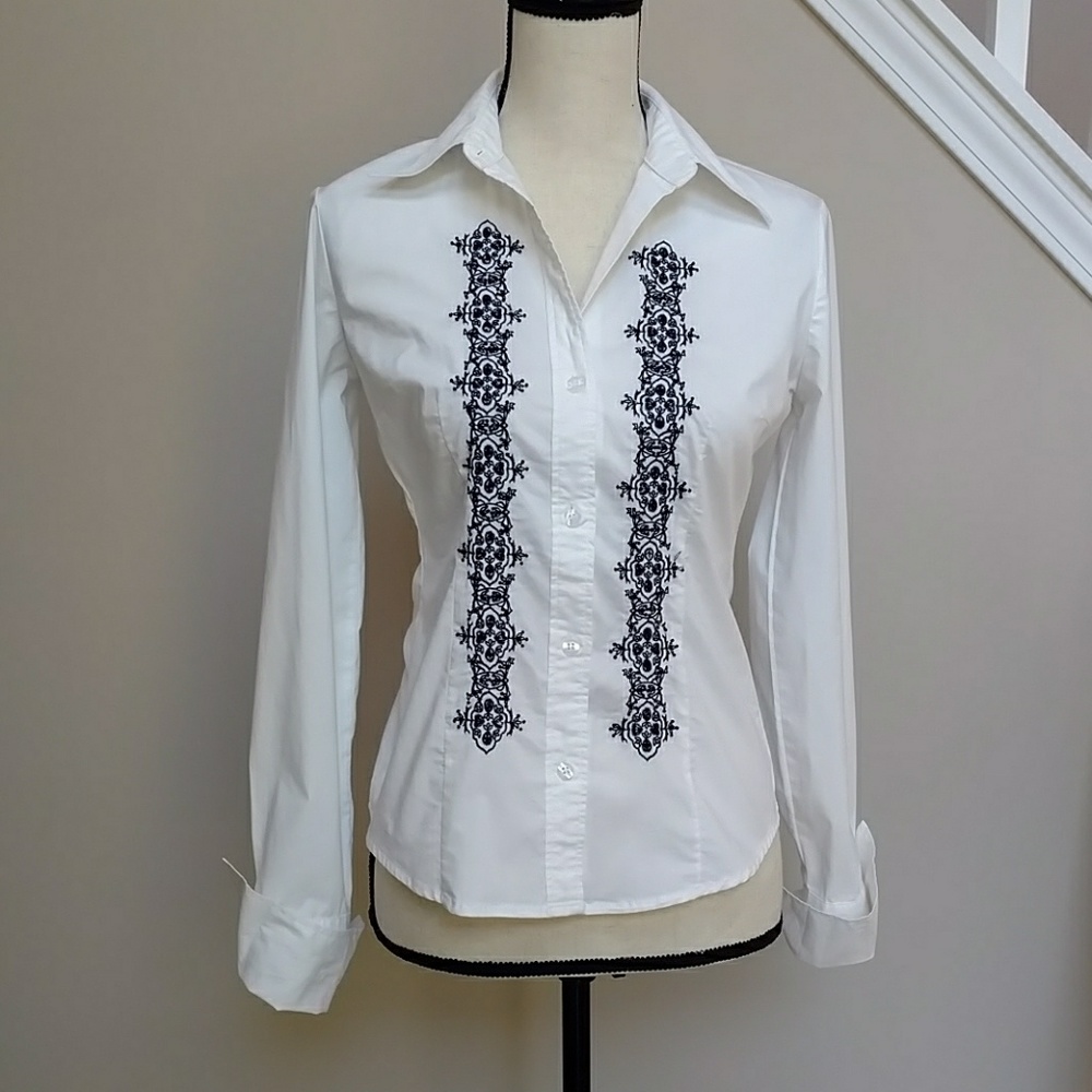 White Button-Up w/Embroidery-Bead- Sequined Detail